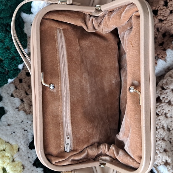 Vintage tan leather shoulder bag - Picture 3 of 9